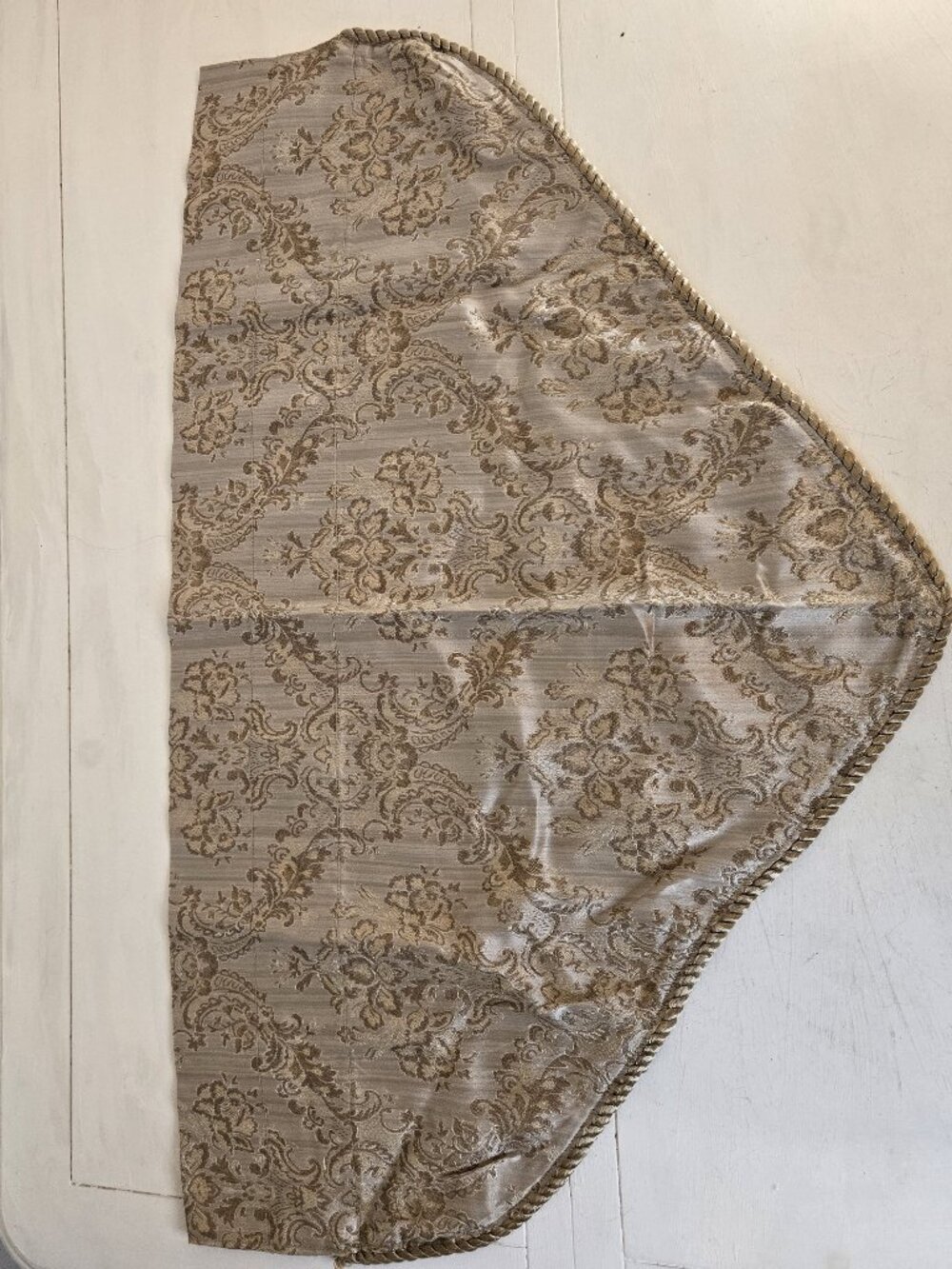 JC Penny Home Valance Vintage Scarf Valance 39x23 Jaquard pattern Gold/Taupe